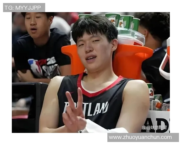 开拓者轮换阵容调整杨瀚森全场未能登场坐冷板凳引发关注